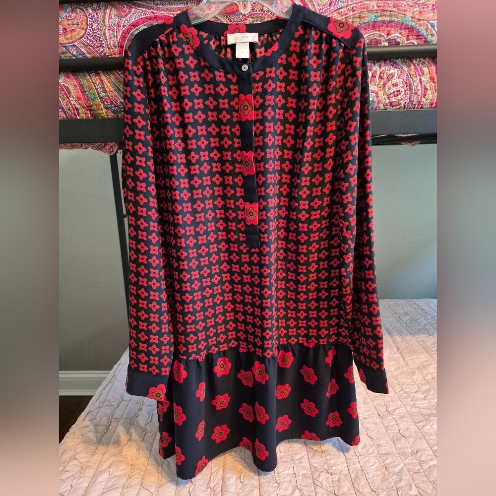 Loft Small Navy/Red Poppy Pattern Tunic